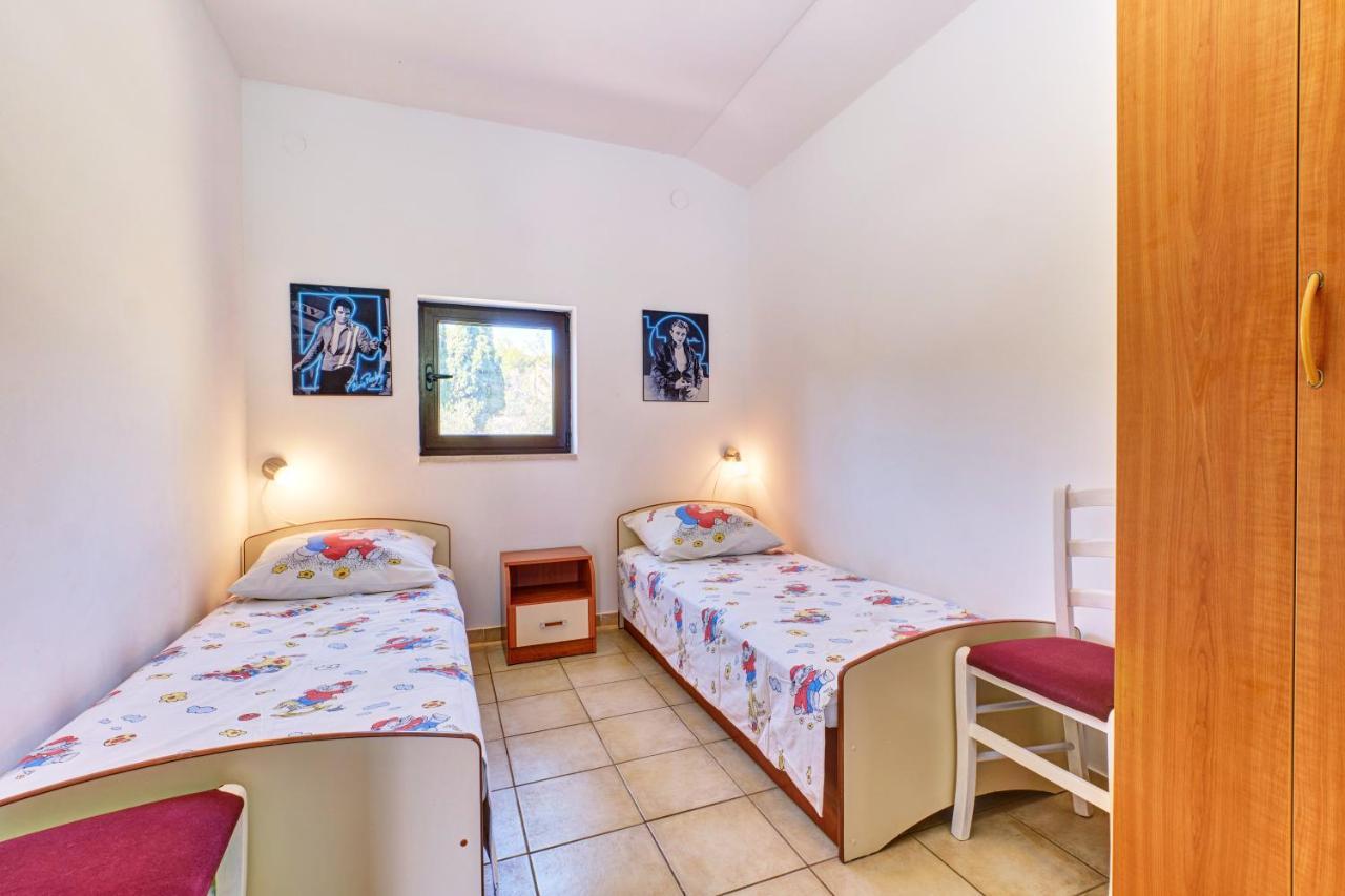 Eco Secluded Apartments Zabodarski Čunski 外观 照片